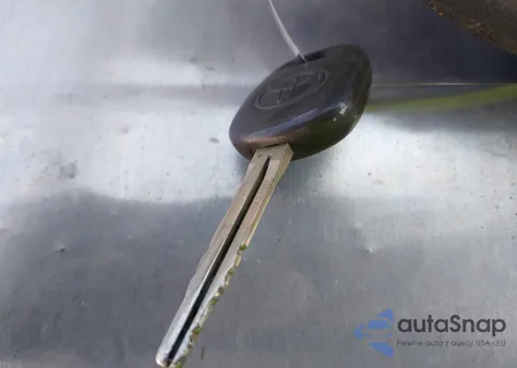 2005 Toyota Corolla Ce/S/Le from USA, damaged, VIN 1NXBR32E65Z347532